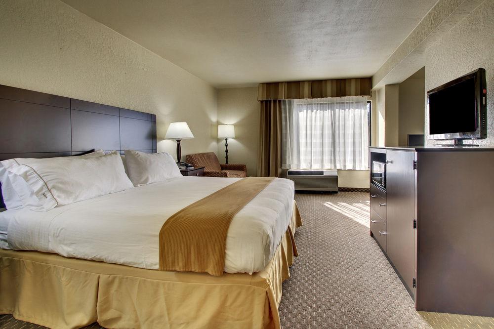 Comfort Inn & Suites Dahlonega University Area Extérieur photo