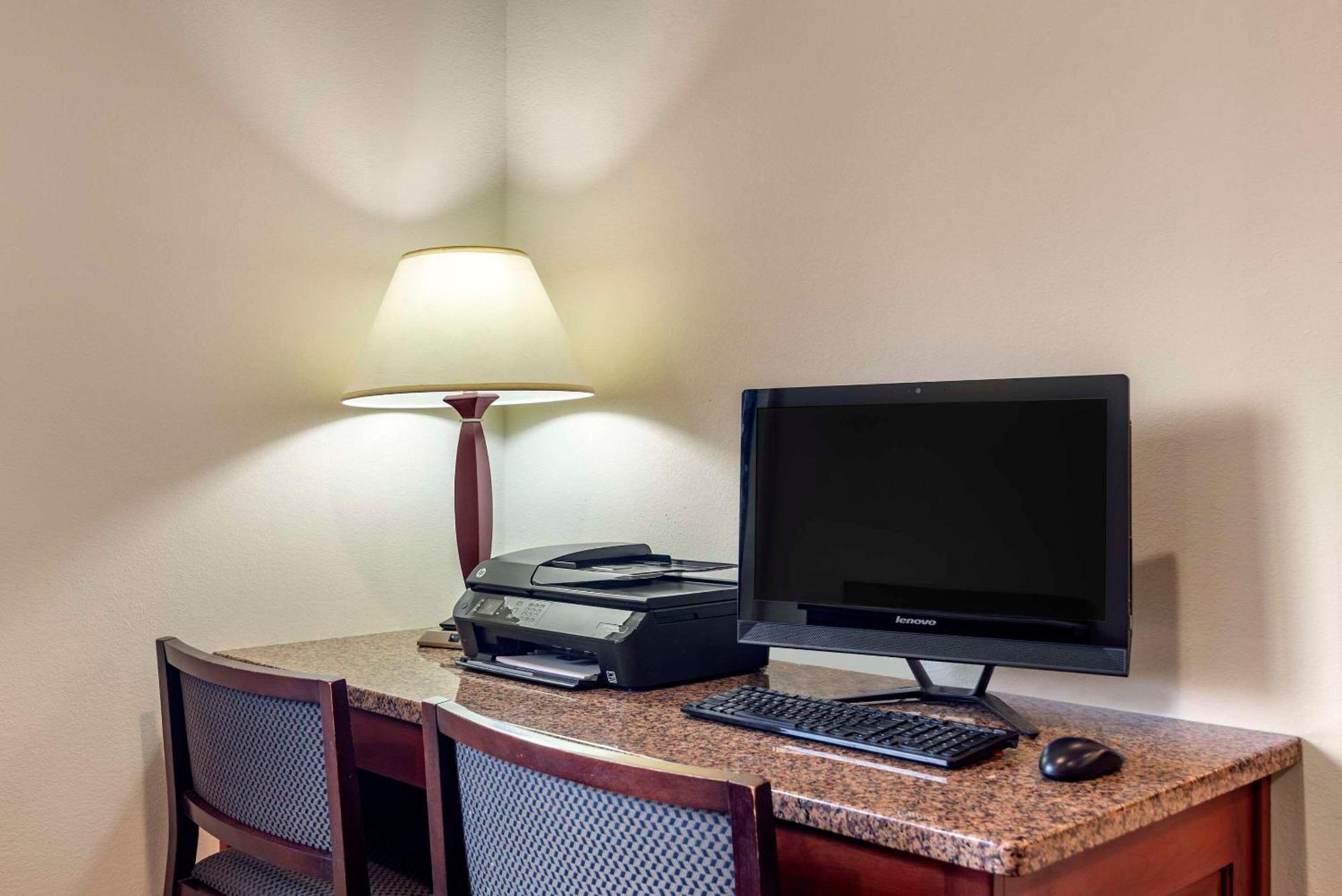 Comfort Inn & Suites Dahlonega University Area Extérieur photo