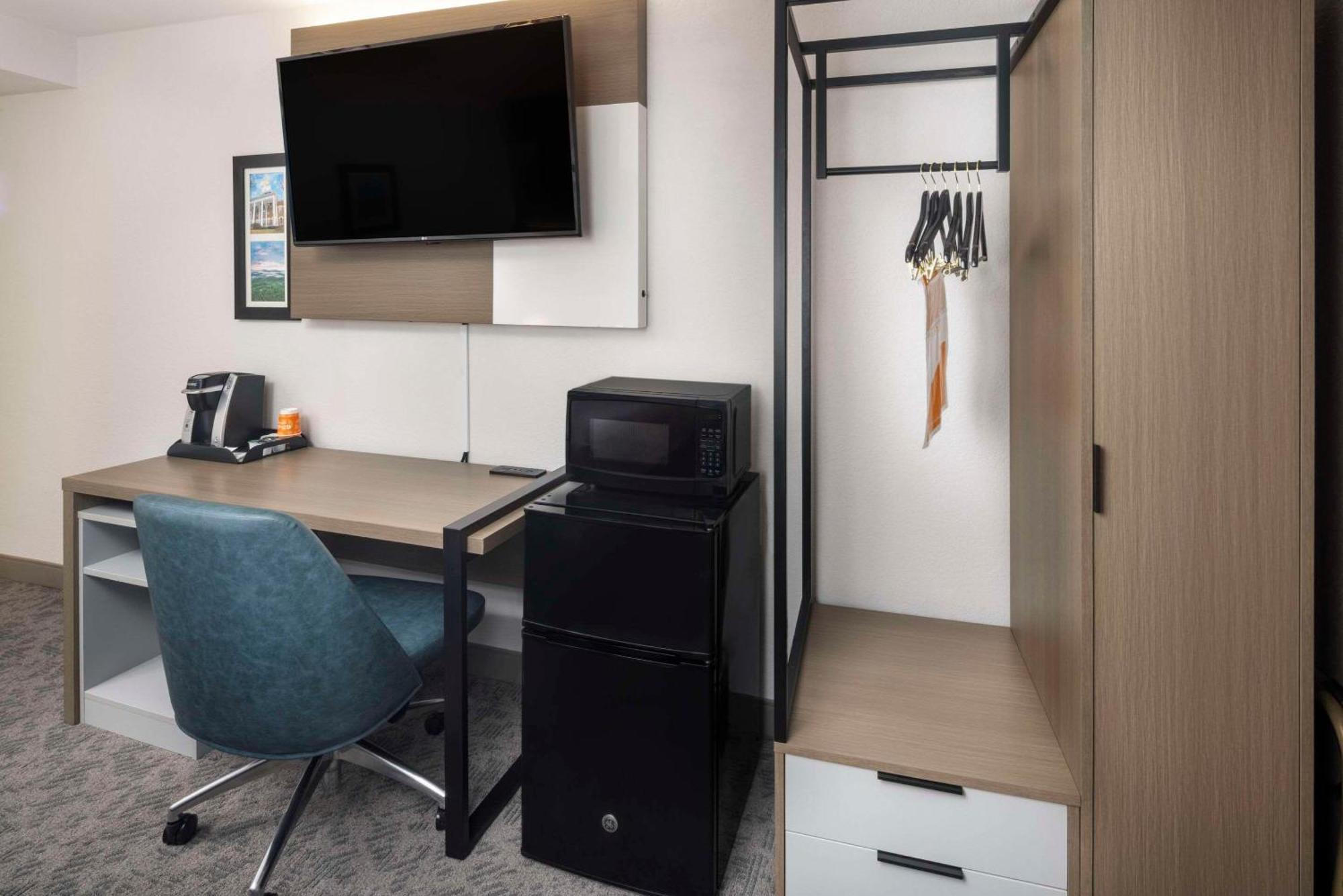 Comfort Inn & Suites Dahlonega University Area Extérieur photo
