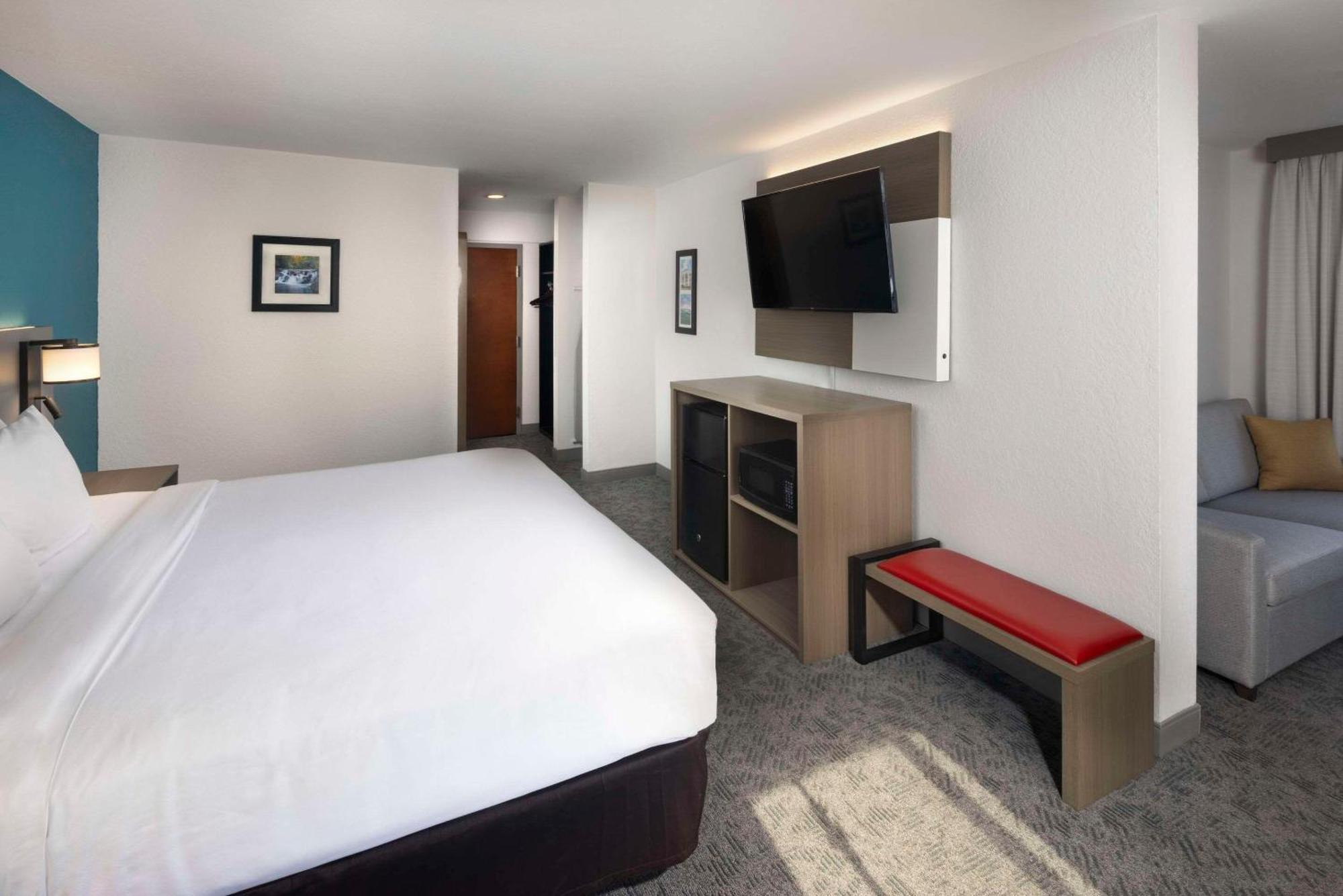 Comfort Inn & Suites Dahlonega University Area Extérieur photo